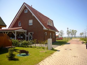 Fewo am Wieker Bodden 80m zum Wasser, Terrasse, Balkon, Garten, Fahrräder