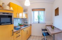 Separate Küche mit Fenster - Bild 1: Ferienwohnung im Herzen von Dresden - Apartment 3