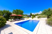 Bild 7: Ferienhaus Sabina mit zwei Ferienwohnungen und Pool